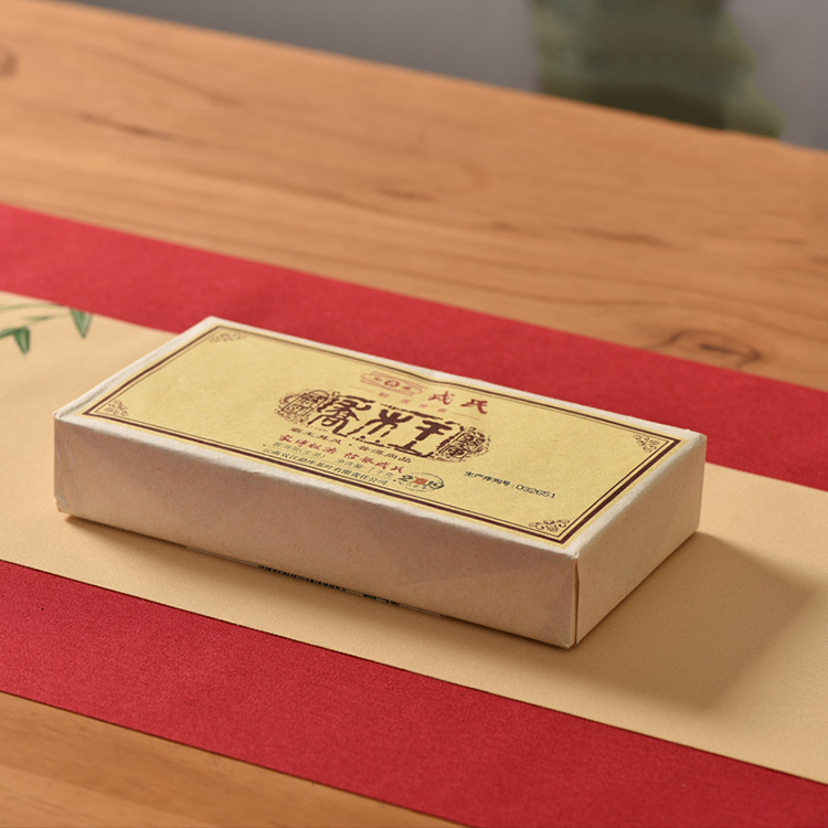 2019年勐库戎氏 乔木王砖 1000克生茶 经典再现 2