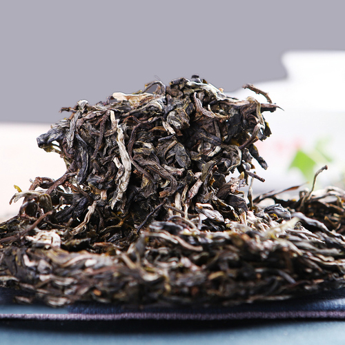 2013年勐库戎氏 百分百生茶 500克砖茶生茶 4