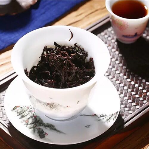 2016年大益 京韵 357克七子饼 宫廷级熟茶 3