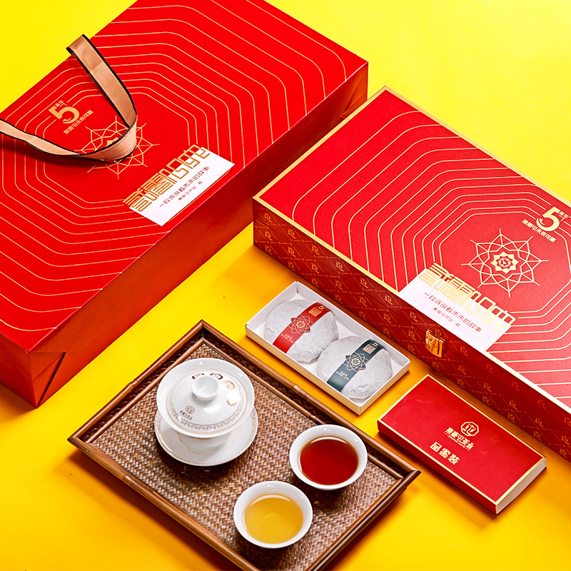 2016年集豪屯 5周年纪念生熟礼盒 