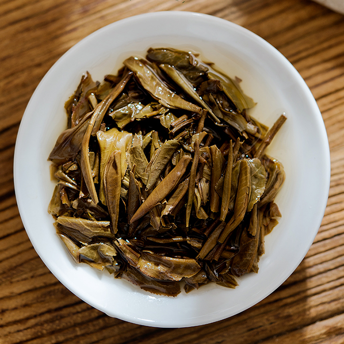 2013年合和昌 易武正山 古树普洱生茶357克七子饼 3