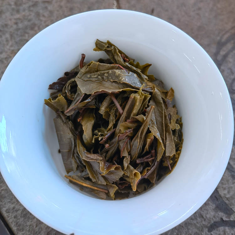 2018年云台山  听他说 300克一级黑茶 礼盒装 5