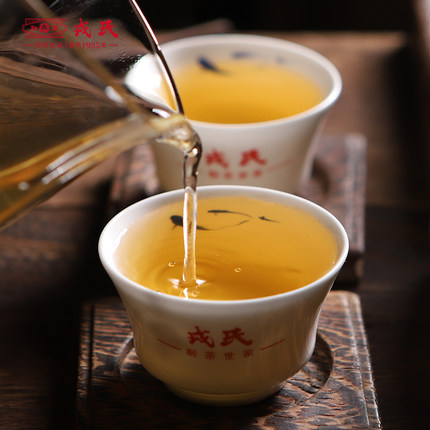 2013年勐库戎氏 勐库春尖生茶 400克七子饼茶 4