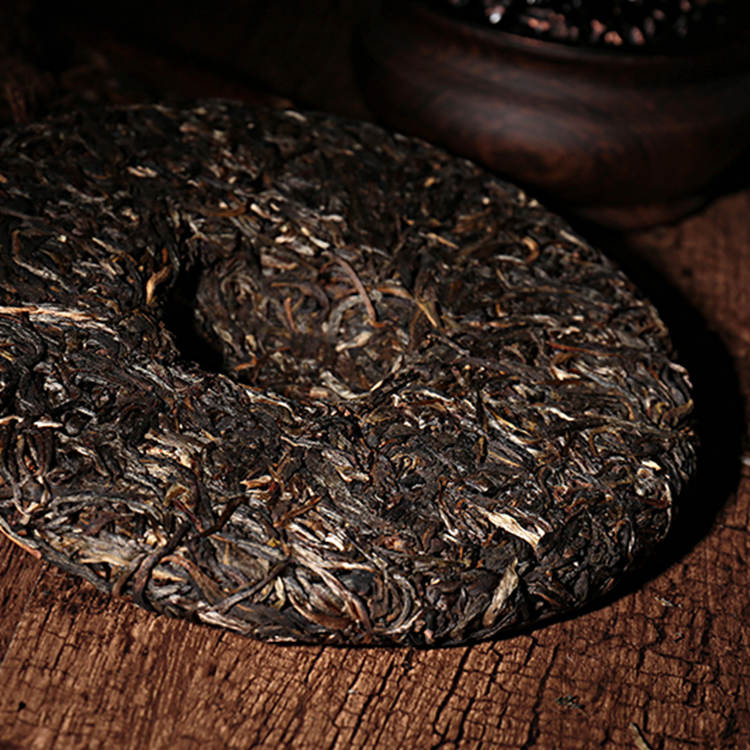 2016年雍庆号 万象更新生茶 200克景迈山青饼 3