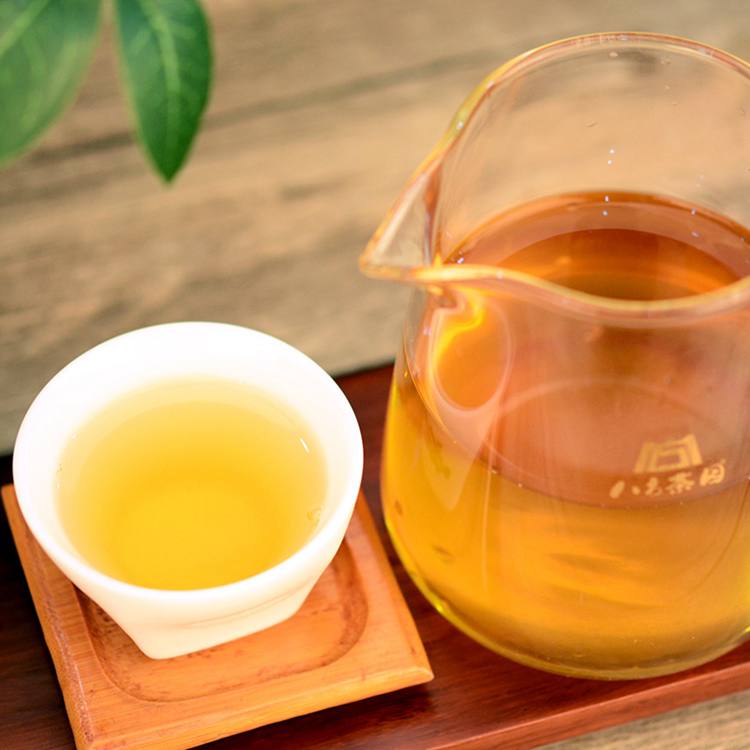 2020年八方茶园 岭秀八方357克七子饼普洱生茶 3