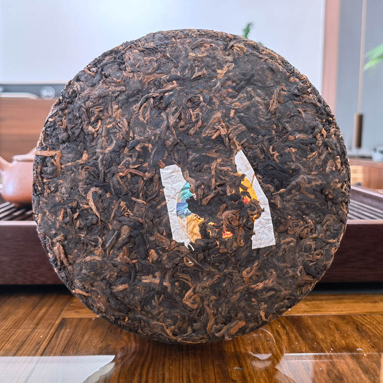 2022年国饮 金虎献瑞熟茶 357克七子饼 3