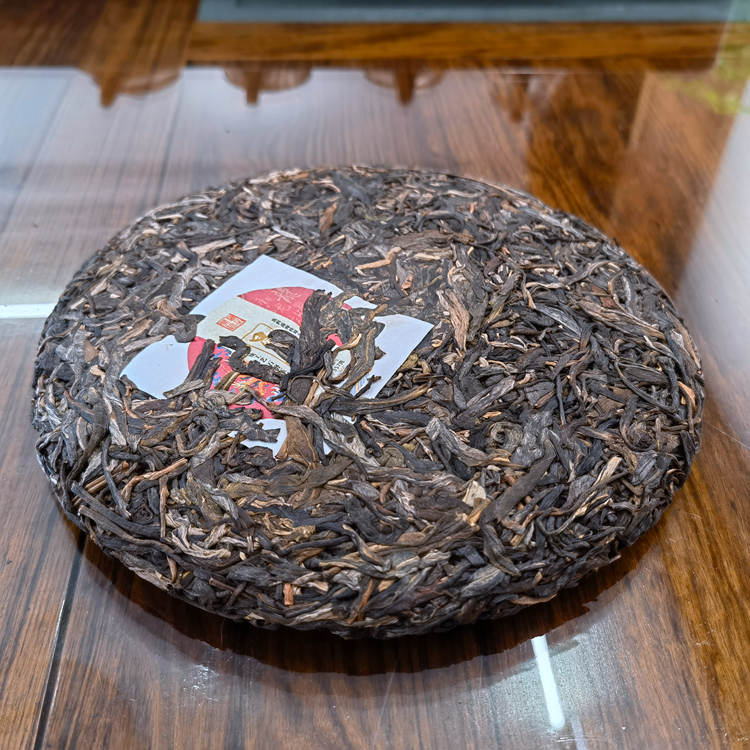 2022年国饮茶厂 易武早春大树茶 357克七子饼 2