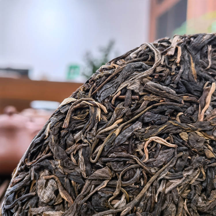 2022年勐海大福茶厂 藤条古树茶 357克七子饼生茶 3