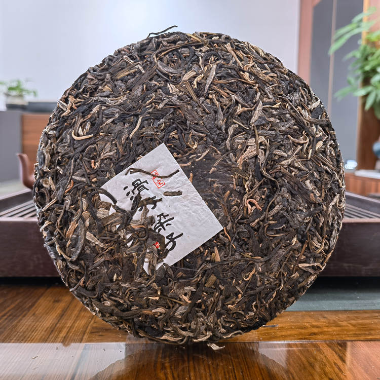 2022年勐海大福茶厂 滑竹梁子生茶 357克七子饼 2