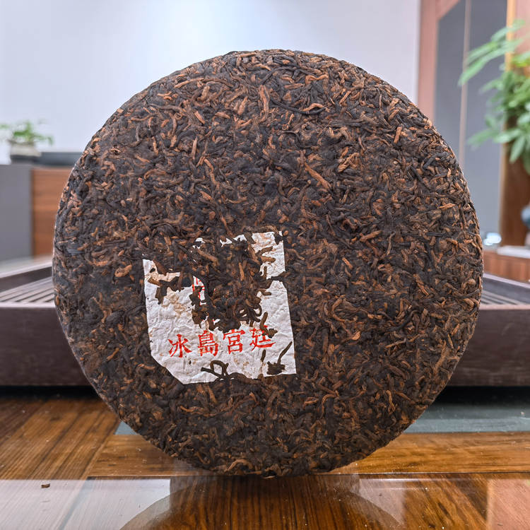 2022年勐海大福茶厂 冰岛宫廷熟茶 357克饼茶 2