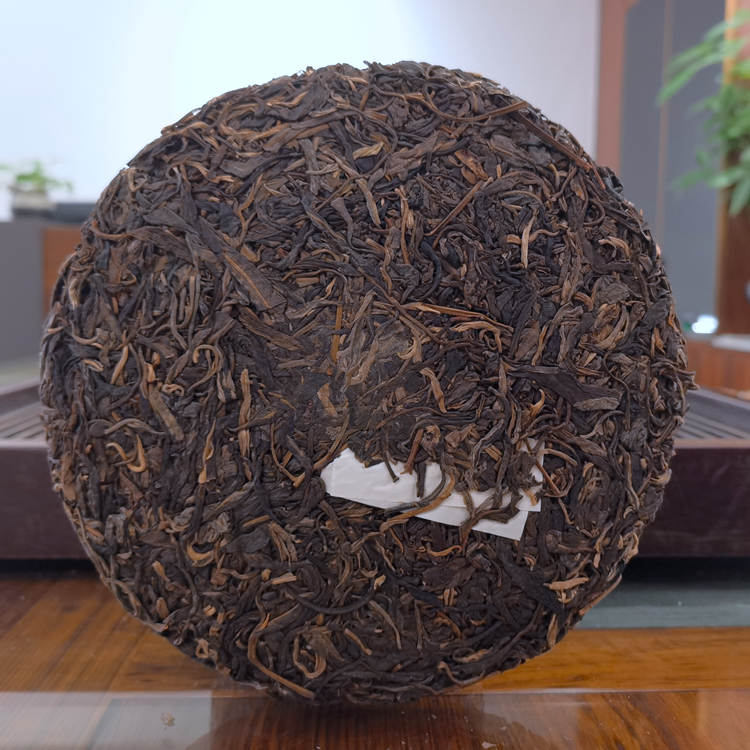 2022年勐海大福茶厂 无量山生茶 357克七子饼 2