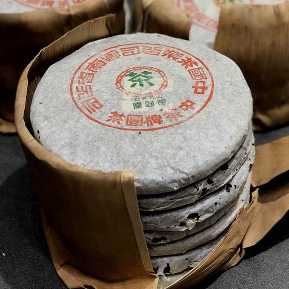 勐库 生茶 357g餅 大益鸞翔系列普洱生茶357g餅茶來自雲南勐海茶廠的老客推薦