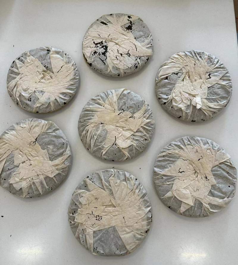 2004年大益 黄大益班章熟茶 357克饼茶 3