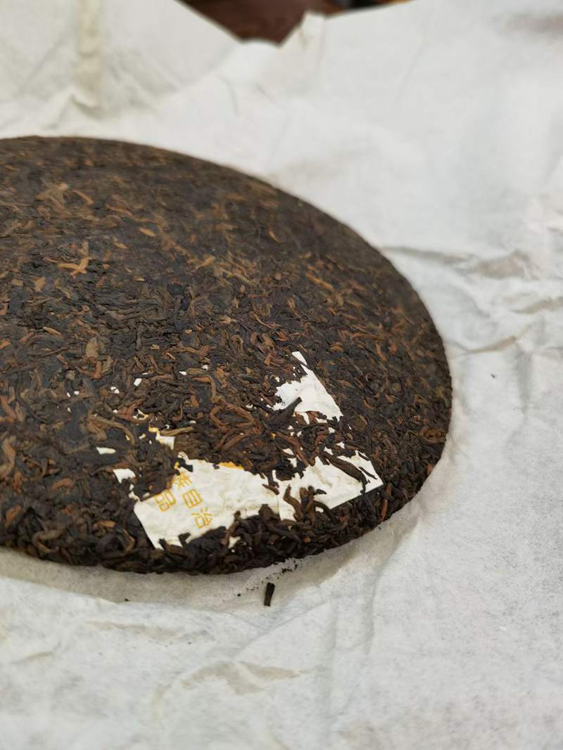 2004年大益 黄大益班章熟茶 357克饼茶 2